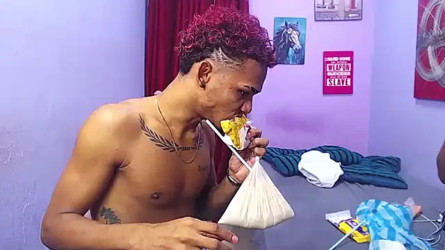 black twinks online show from 07/18/26, 01:03