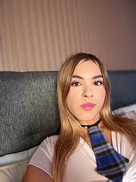 Natalia  vidal online show from 07/15/26, 10:17