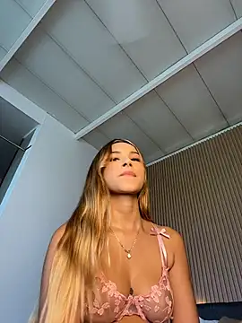 Natalia  vidal online show from 06/14/26, 08:21