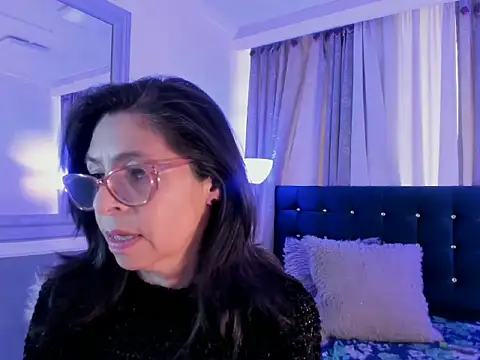 lena gray online show from 06/19/26, 01:06