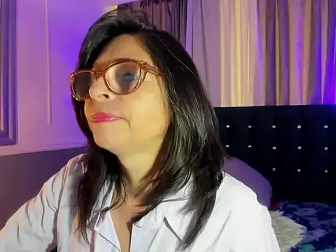 lena gray online show from 05/18/26, 02:11