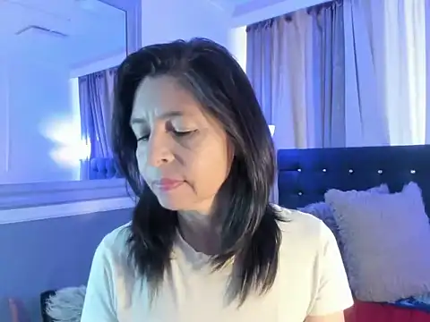 lena gray online show from 06/14/26, 02:07