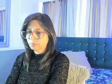 lena gray online show from 06/10/26, 01:45