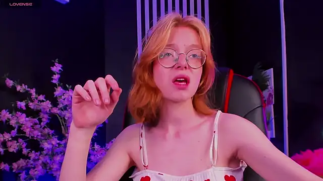 FoxxyyPolly online show from 06/29/26, 05:36