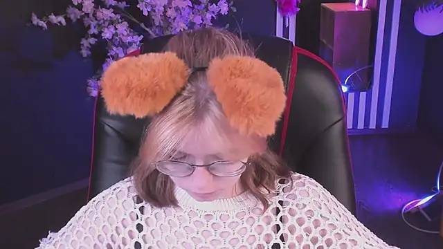 FoxxyyPolly online show from 05/26/26, 05:38