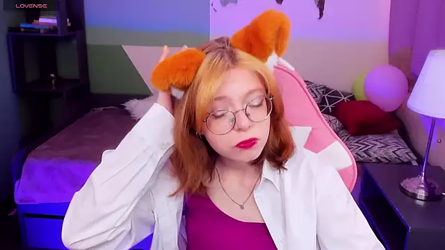FoxxyyPolly online show from 06/08/26, 05:41