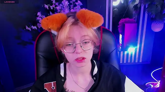 FoxxyyPolly online show from 05/30/26, 05:25