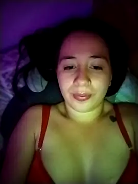 Snapshot of Annie_loveer chatting on 06/20/26, 06:07 Annie loveer online show from 06/20/26, 06:07