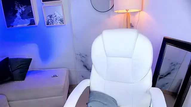 gamora evans online show from 05/25/26, 01:43