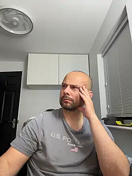 NakedAndrewHot online show from 06/18/26, 11:10