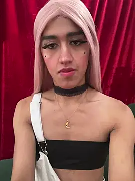 Snapshot of Luna_Sissy_ chatting on 06/06/26, 02:00 Luna Sissy online show from 06/06/26, 02:00