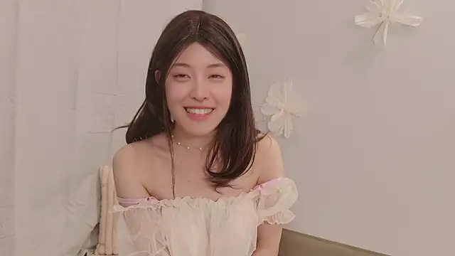 sakura-ch- online show from 07/15/26, 09:11