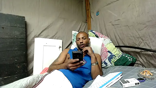 Snapshot of Camodick chatting on 05/25/26, 11:47 Camodick online show from 05/25/26, 11:47
