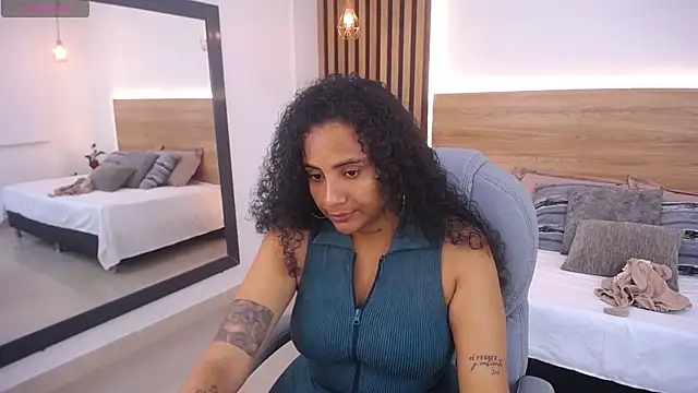 alexa forbes  online show from 05/13/26, 02:18
