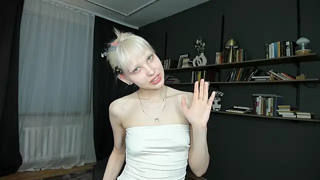DelorisDetrich online show from 05/08/26, 07:39