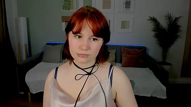 Snapshot of MiaLacrice chatting on 05/20/26, 04:31 MiaLacrice online show from 05/20/26, 04:31