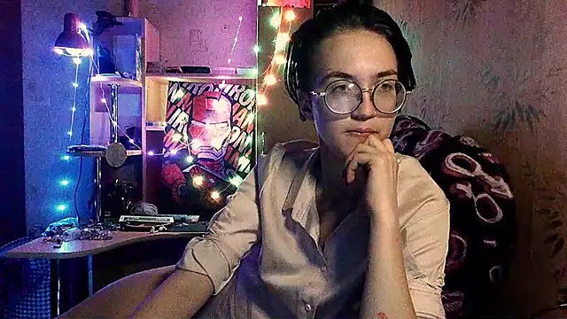 Alessa Kiss online show from 05/18/26, 05:40