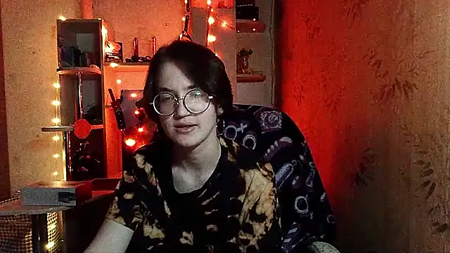 Alessa Kiss online show from 05/19/26, 06:04