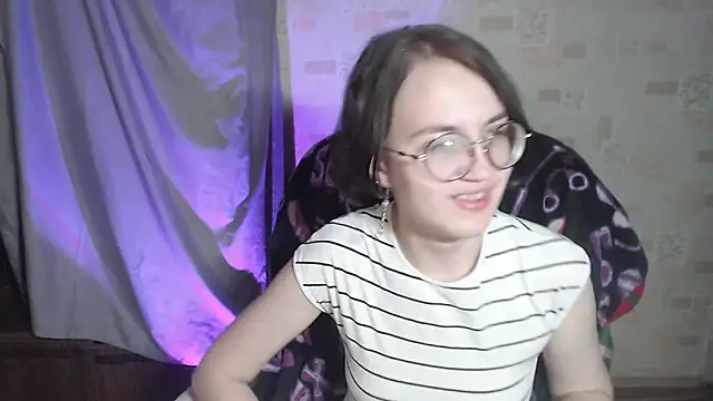 Alessa Kiss online show from 06/04/26, 06:23