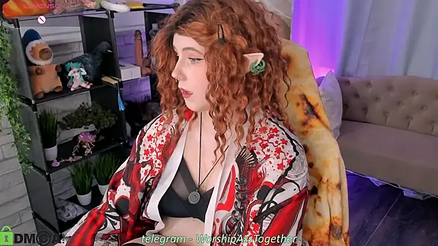 Snapshot of Candyy_yeahh chatting on 05/19/26, 01:56 Candyy yeahh online show from 05/19/26, 01:56