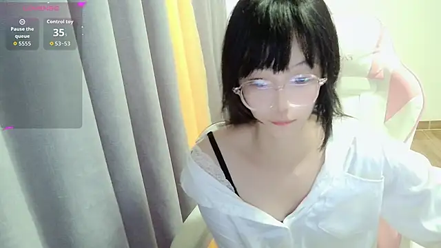 Ooo-Lola online show from 05/07/26, 11:52
