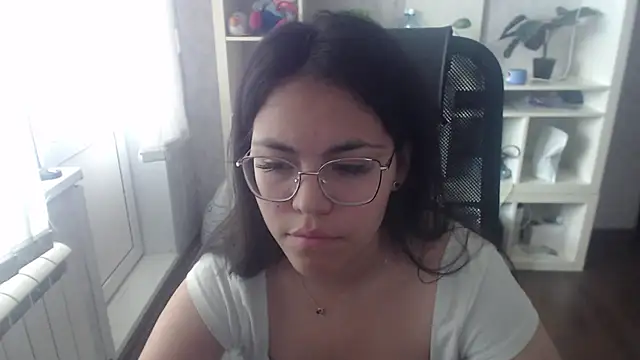 Snapshot of Anda_here chatting on 06/25/26, 02:42 Anda here online show from 06/25/26, 02:42