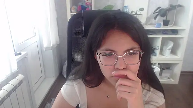Snapshot of Anda_here chatting on 06/24/26, 08:35 Anda here online show from 06/24/26, 08:35