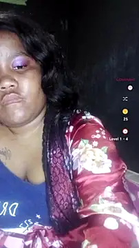 ChubbyMidgetxxx19 online show from 06/26/26, 08:47