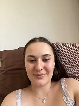 Queen Monica  online show from 05/25/26, 06:56
