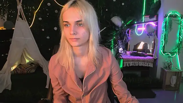 DanaWint online show from 05/09/26, 09:01