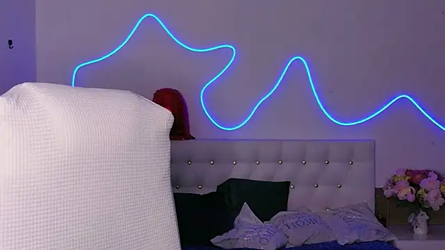 MaddiePerez online show from 06/29/26, 01:12