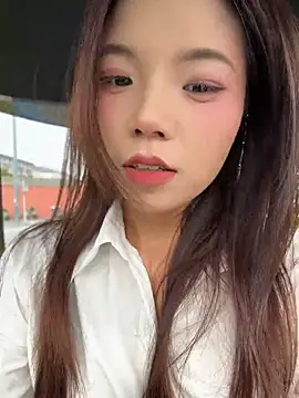 Snapshot of susu_kara chatting on 08/08/26, 01:23 susu kara online show from 08/08/26, 01:23