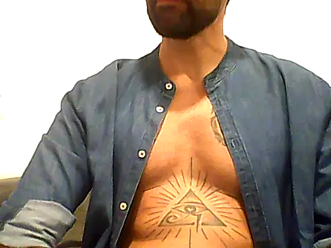 Alessandromagno8 online show from 05/11/26, 03:40