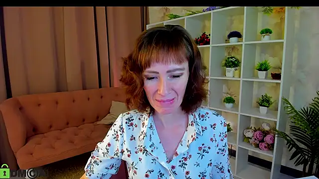 Snapshot of gracekellyyy chatting on 06/13/26, 04:21 gracekellyyy online show from 06/13/26, 04:21