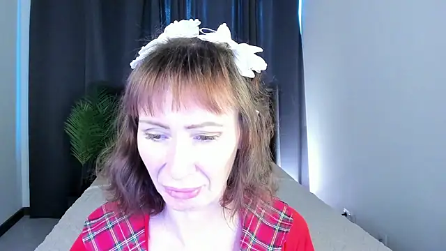 Snapshot of gracekellyyy chatting on 06/27/26, 12:33 gracekellyyy online show from 06/27/26, 12:33
