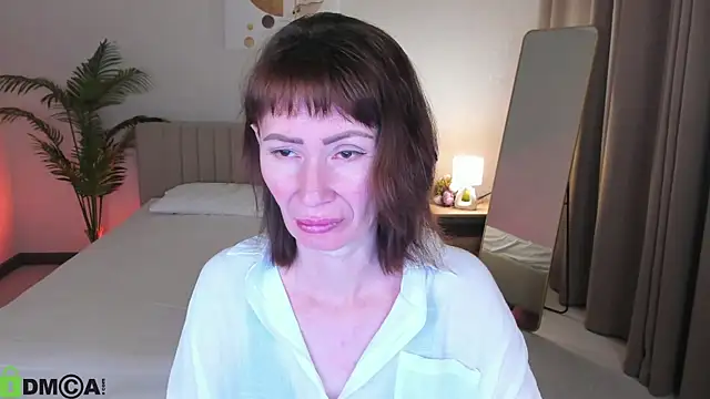 gracekellyyy online show from 05/15/26, 04:21