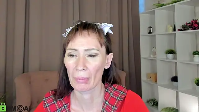 Snapshot of gracekellyyy chatting on 06/15/26, 04:28 gracekellyyy online show from 06/15/26, 04:28