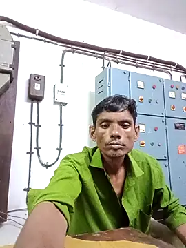Hot-Parinda200 online show from 05/13/26, 06:42