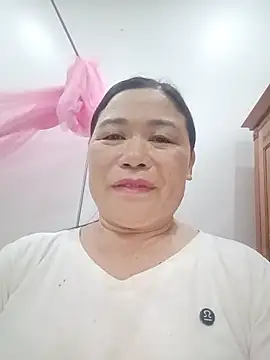 Snapshot of -Lytina- chatting on 06/01/26, 02:50 -Lytina- online show from 06/01/26, 02:50