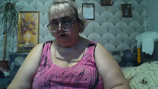 MarinaFarina53 online show from 06/17/26, 05:34
