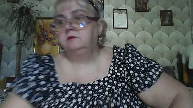 MarinaFarina53 online show from 06/25/26, 05:12