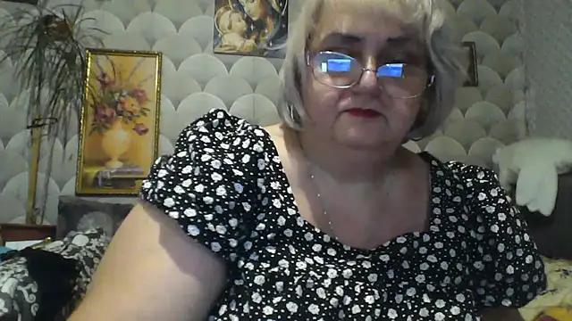 MarinaFarina53 online show from 07/05/26, 04:58