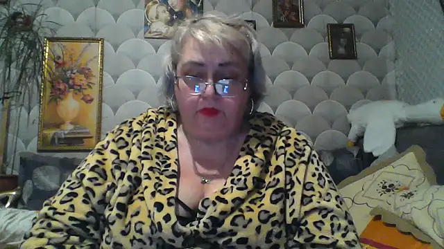 MarinaFarina53 online show from 07/10/26, 05:57