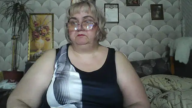 MarinaFarina53 online show from 06/05/26, 06:52