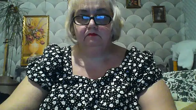 MarinaFarina53 online show from 06/09/26, 07:15