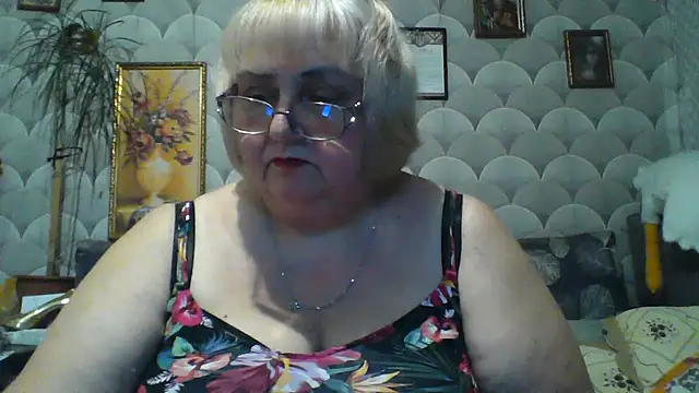 MarinaFarina53 online show from 06/25/26, 05:18