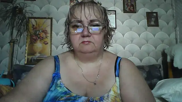 MarinaFarina53 online show from 06/28/26, 05:03