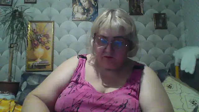 MarinaFarina53 online show from 06/07/26, 08:58