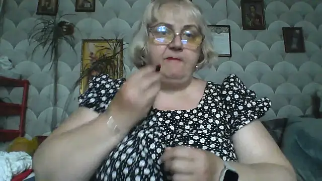 MarinaFarina53 online show from 05/26/26, 12:47
