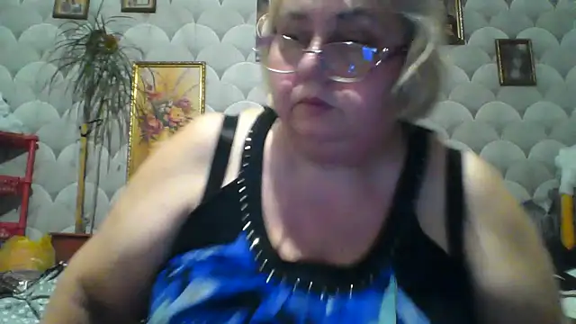 MarinaFarina53 online show from 05/30/26, 06:13